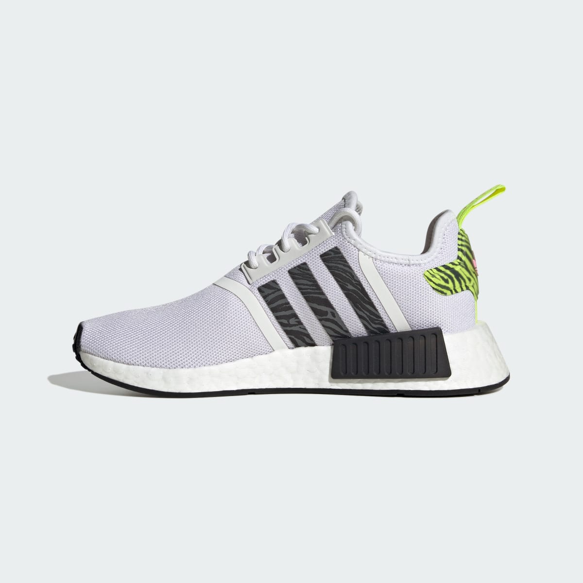 Adidas NMD_R1 Ayakkabı. 7