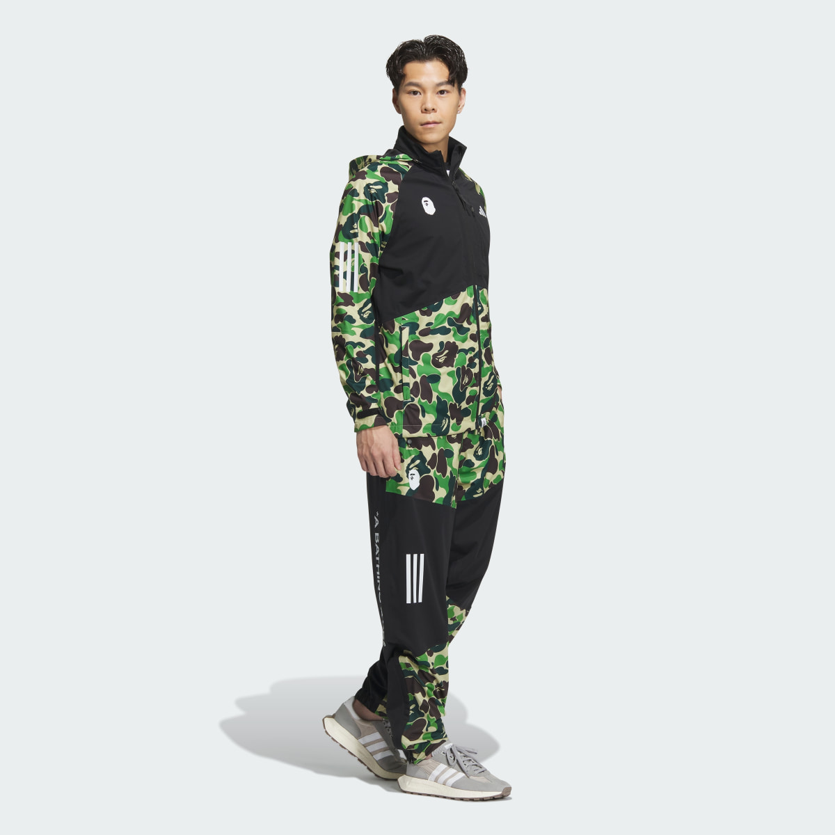 Adidas BAPE x adidas WIND.RDY Golf Jacket. 4