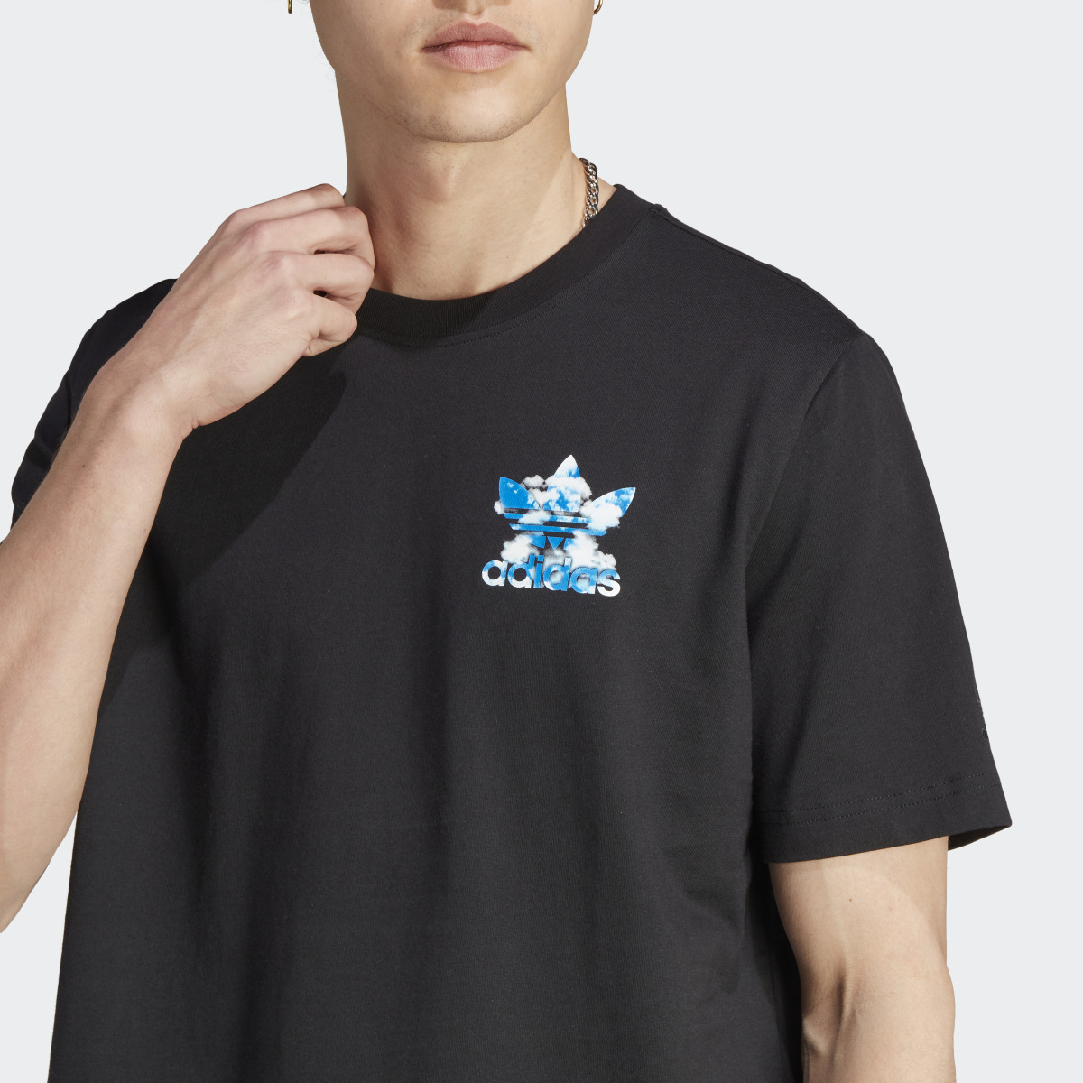 Adidas Graphics Cloudy Trefoil T-Shirt. 6