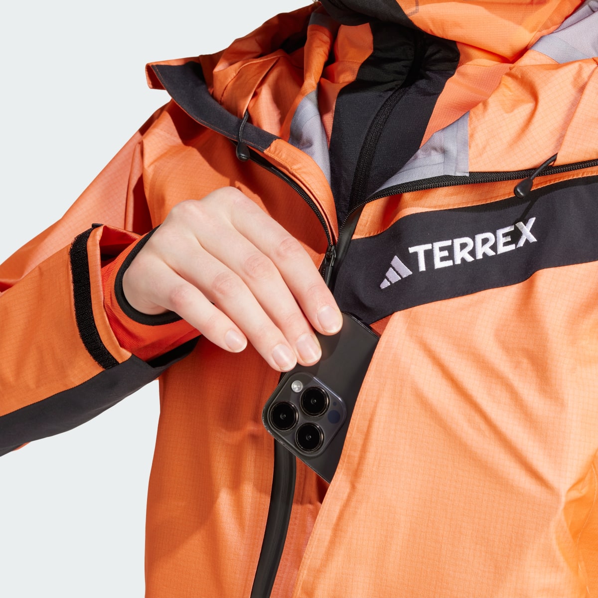 Adidas Chaqueta impermeable Terrex Techrock Light GORE-TEX Active. 7