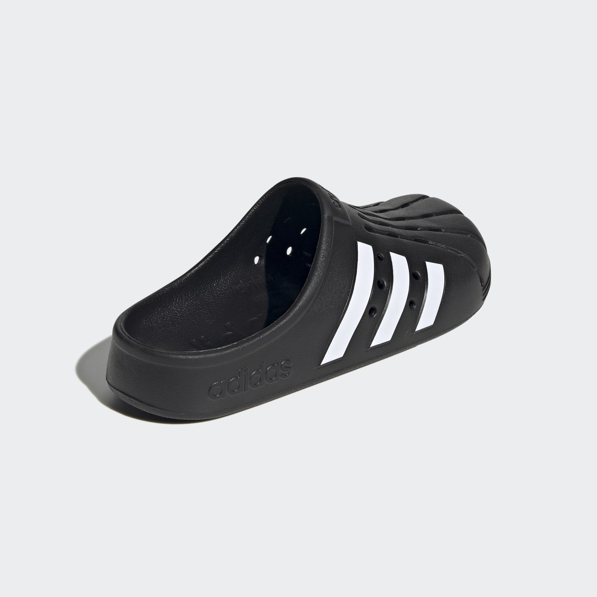 Adidas adilette Clog. 6