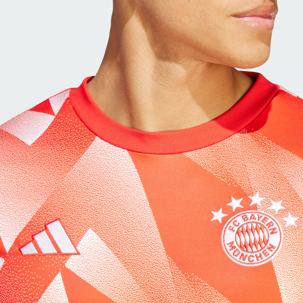 Adidas Camisola de Aquecimento do FC Bayern München. 7