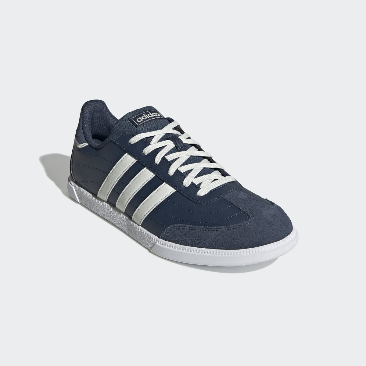 Adidas Chaussure Okosu. 5