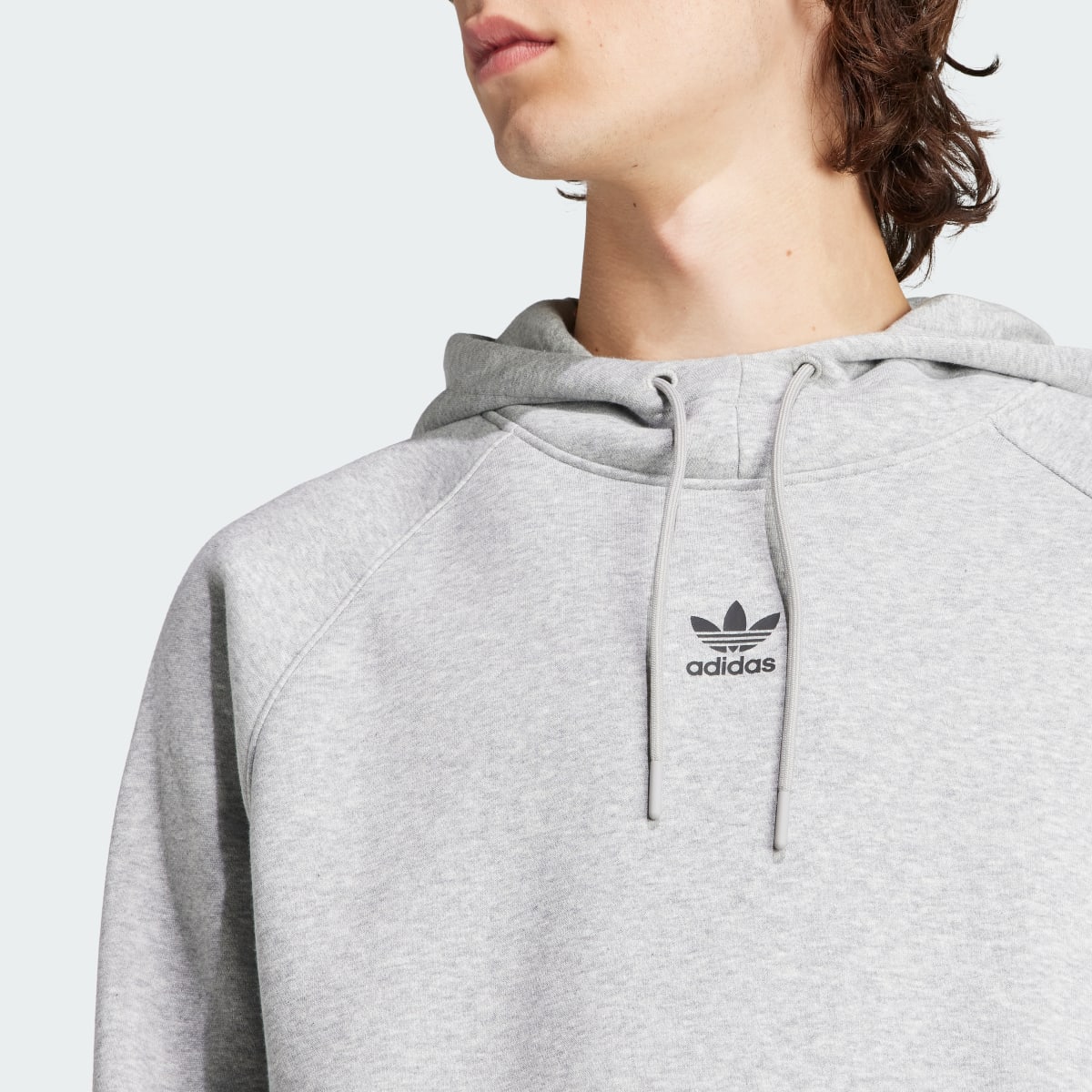 Adidas Sweat-shirt à capuche graphique. 6