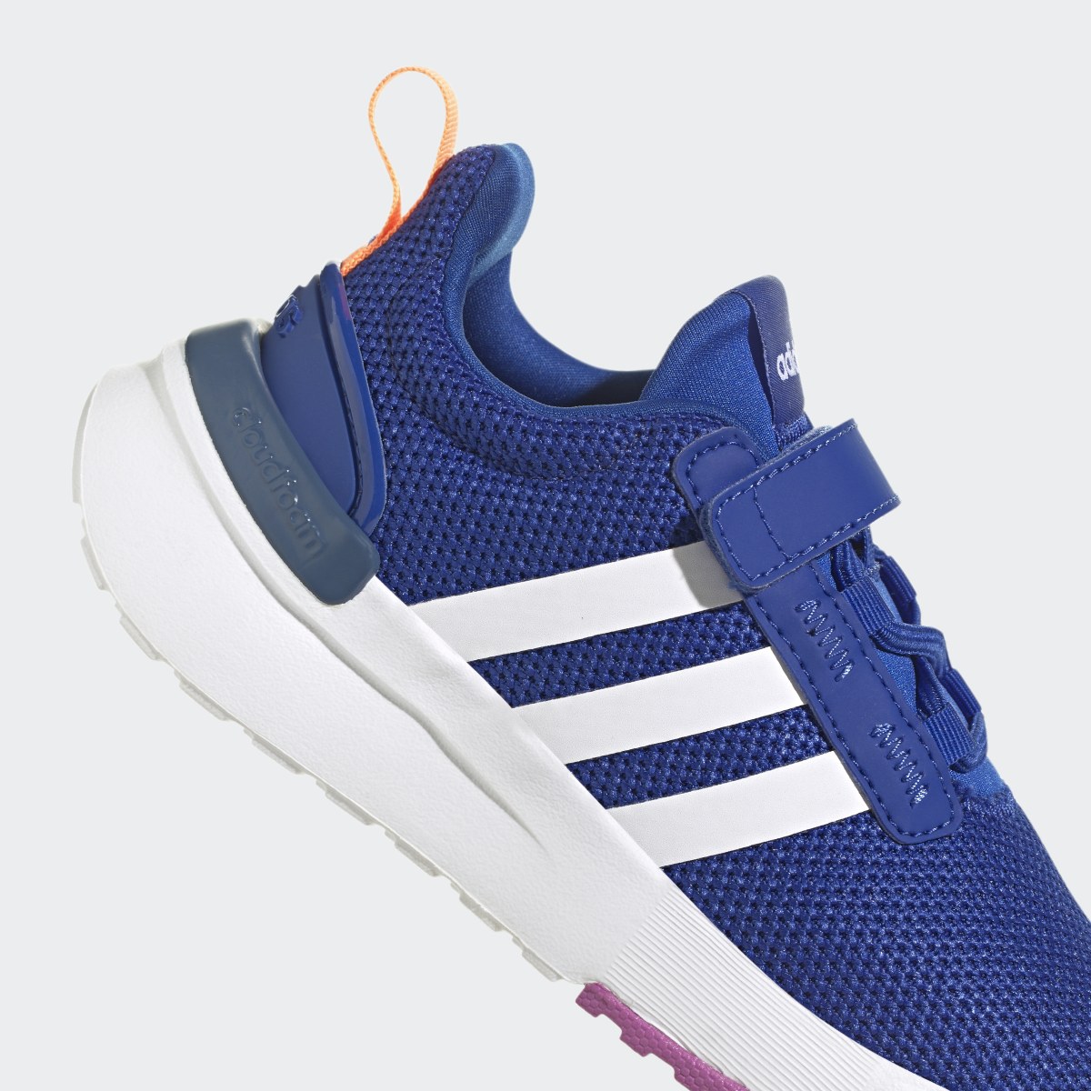 Adidas Zapatilla Racer TR21. 9