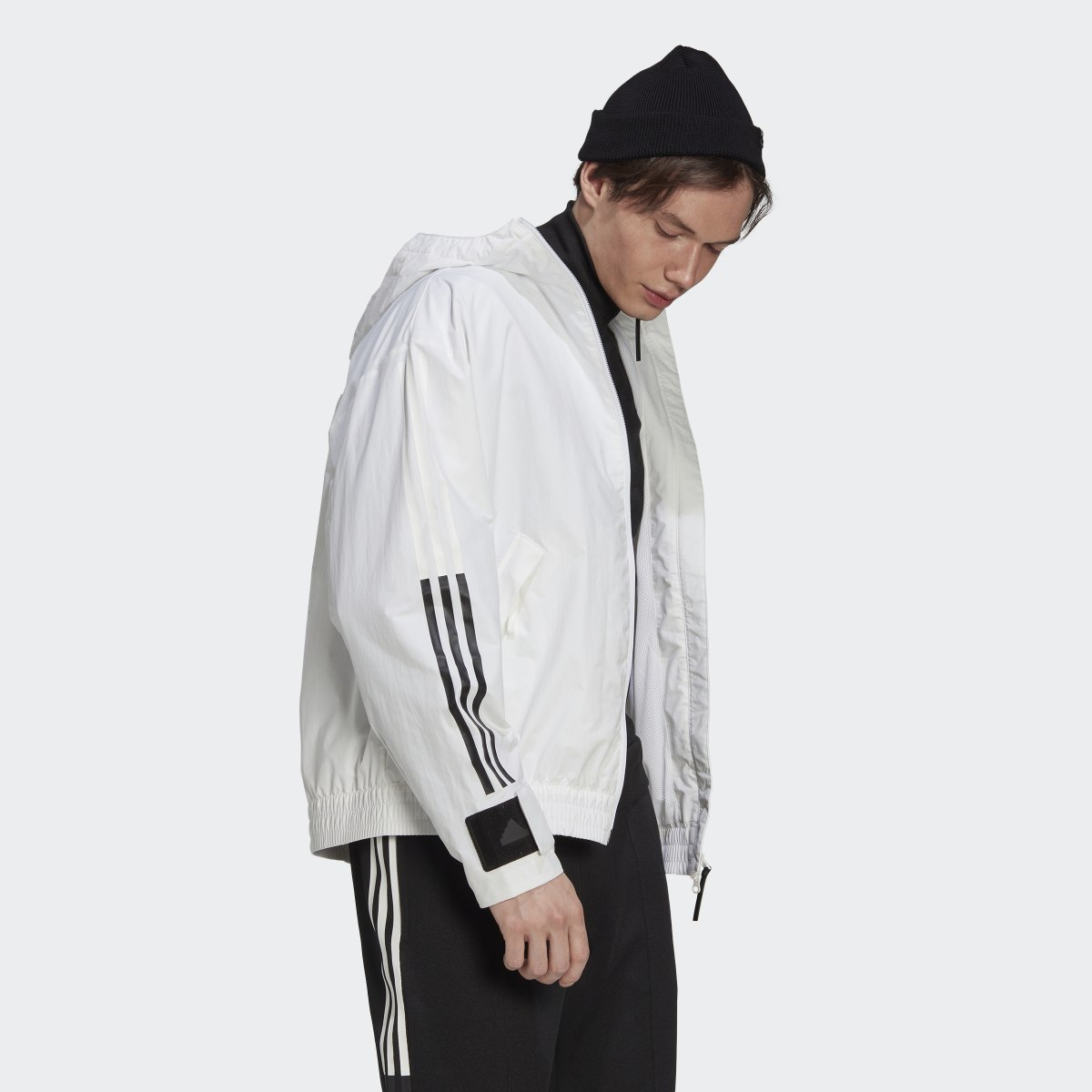 Adidas 3-Streifen Storm Jacke. 5