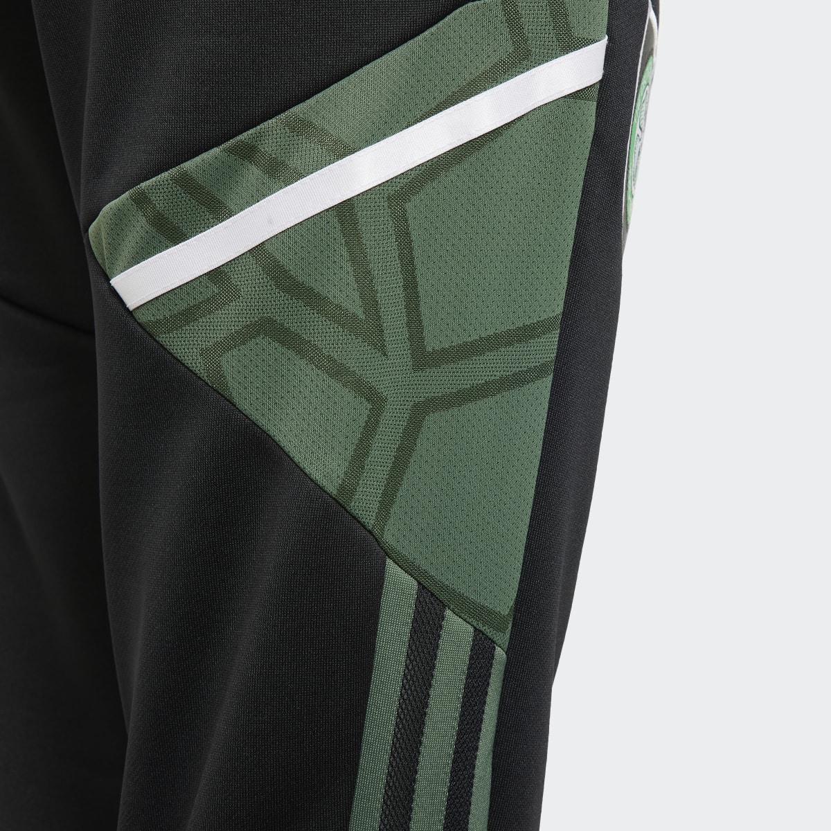 Adidas Celtic FC Condivo 22 Training Tracksuit Bottoms Kids. 5