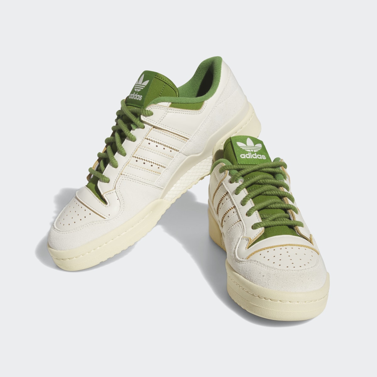 Adidas Chaussure Forum 84 Low Classic. 6