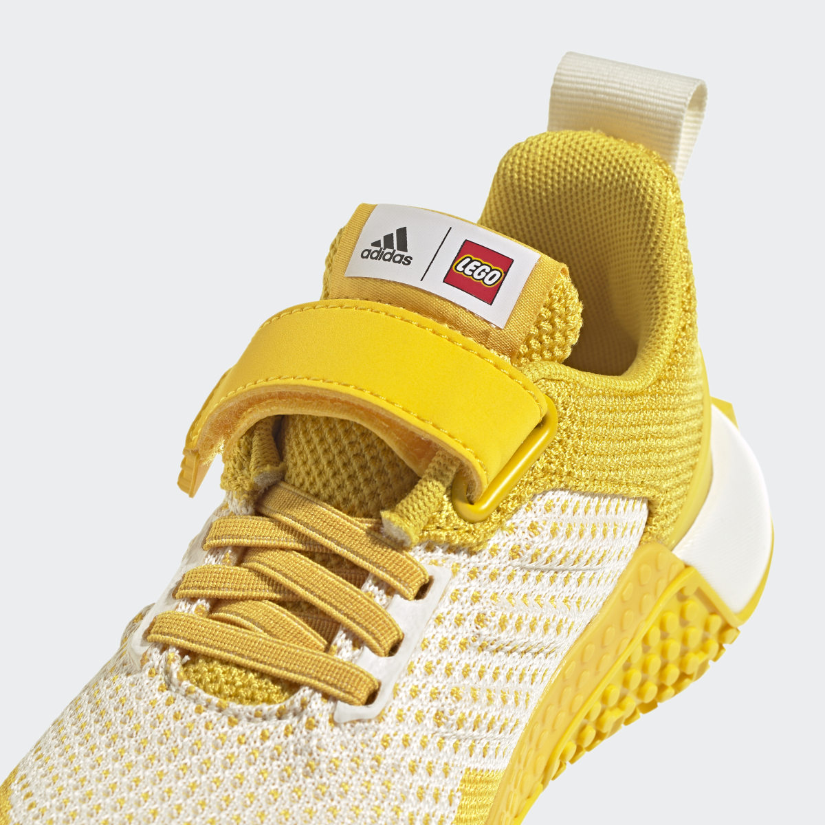 Adidas x LEGO Sport Pro Laufschuh. 10