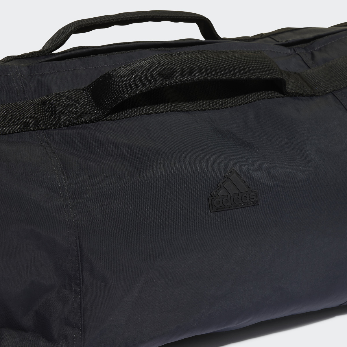 Adidas Weekender Bag. 7