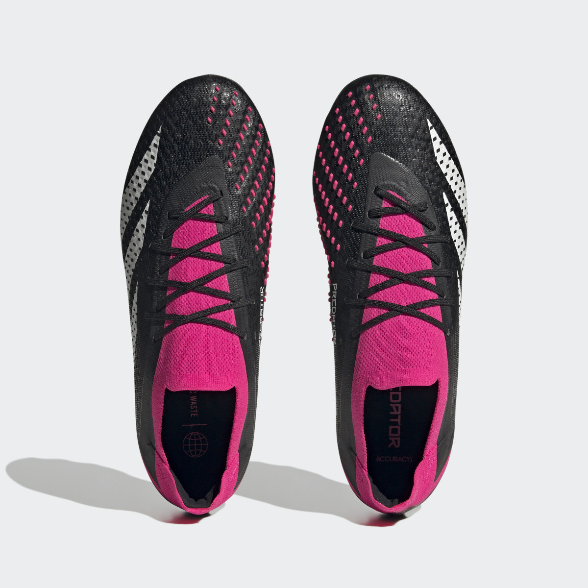 Adidas Botas de Futebol Predator Accuracy.1 Low – Relva artificial. 6