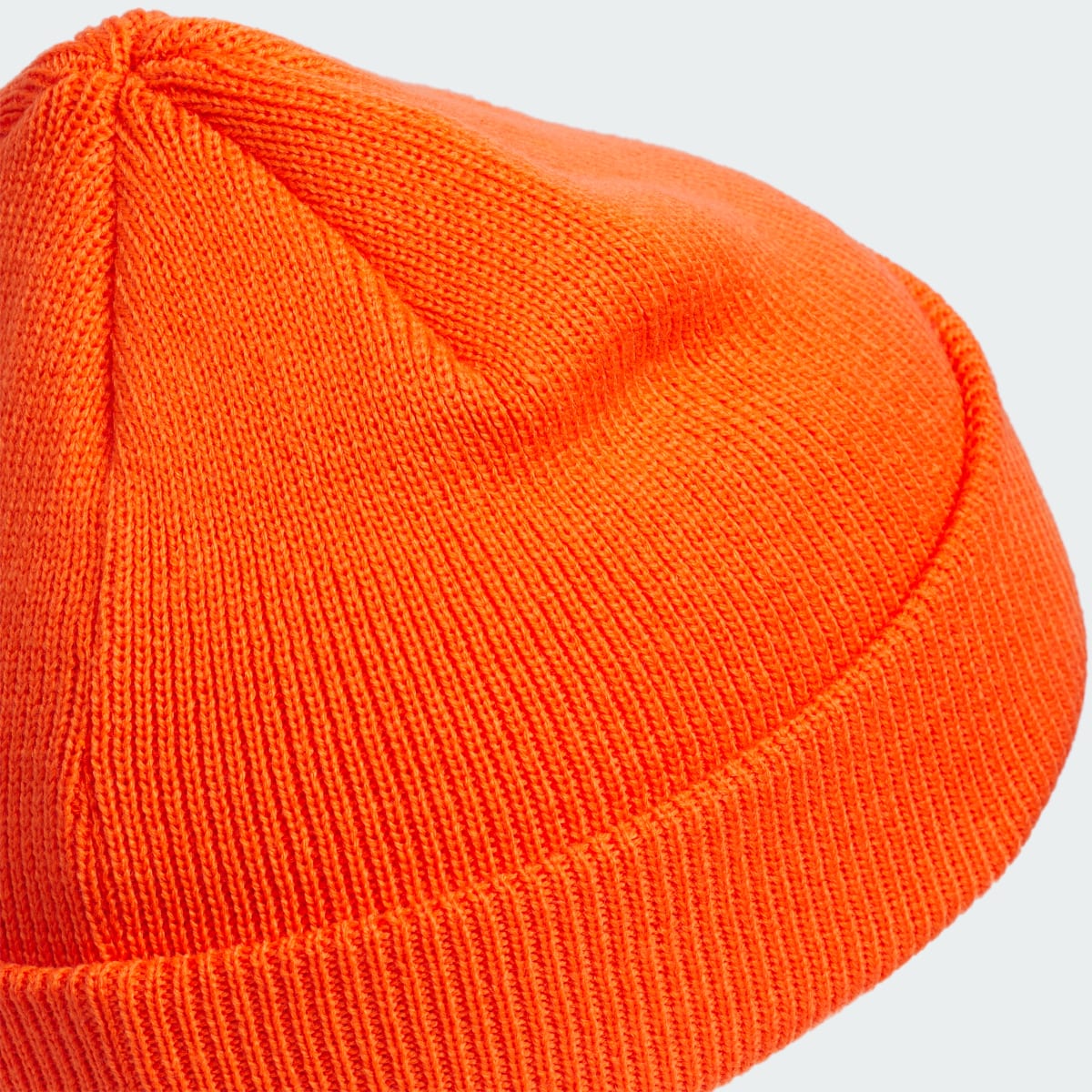 Adidas Trefoil Beanie. 6