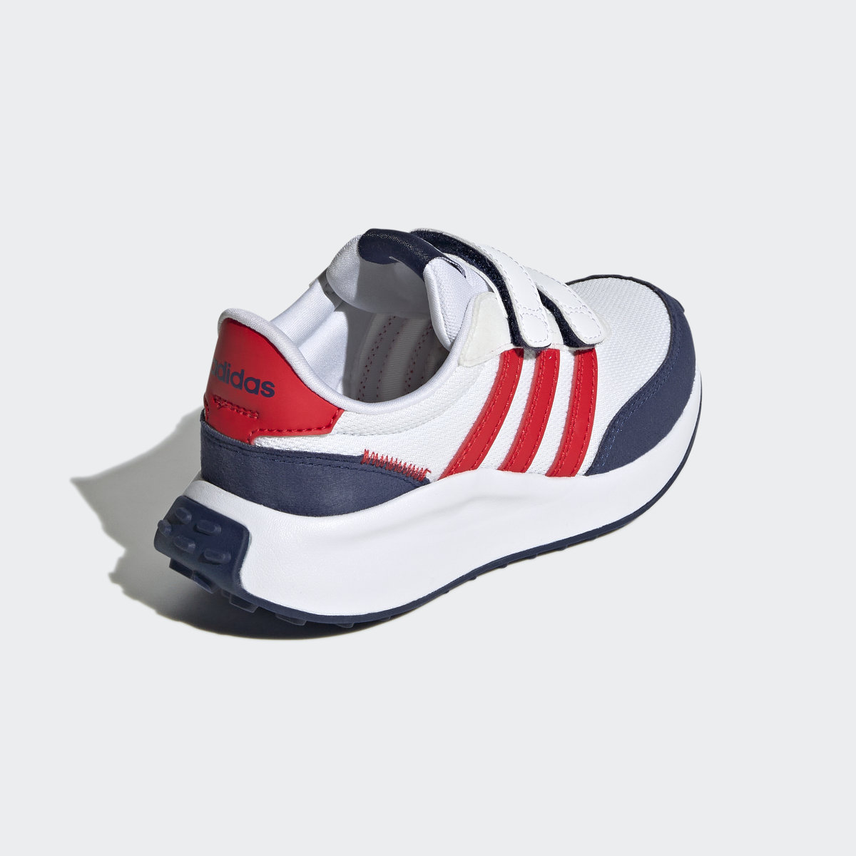 Adidas Sapatilhas Run 70s. 6