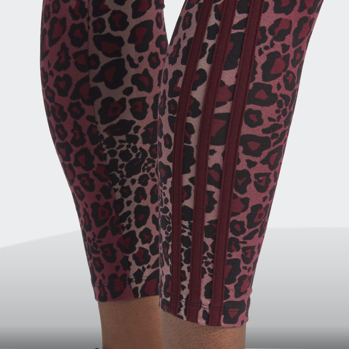 Adidas 7/8 Leggings. 7