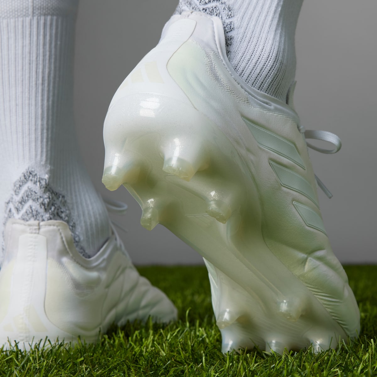 Adidas Botas de Futebol Copa Pure.1 – Piso firme. 6