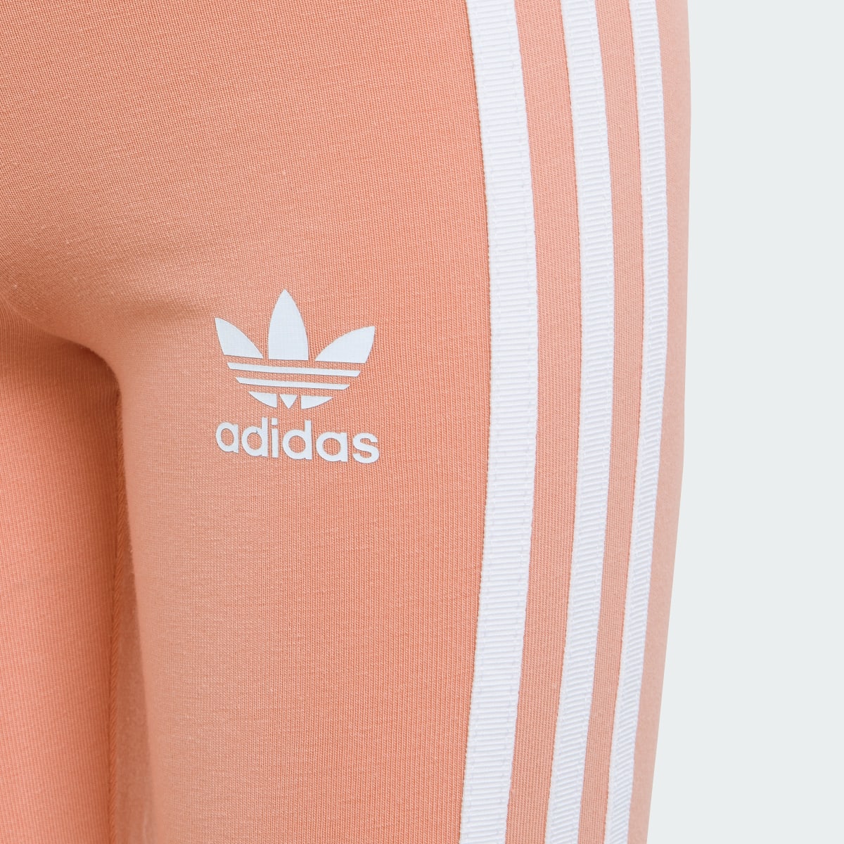 Adidas Animal Allover Print Sweatshirt und Leggings Set. 9