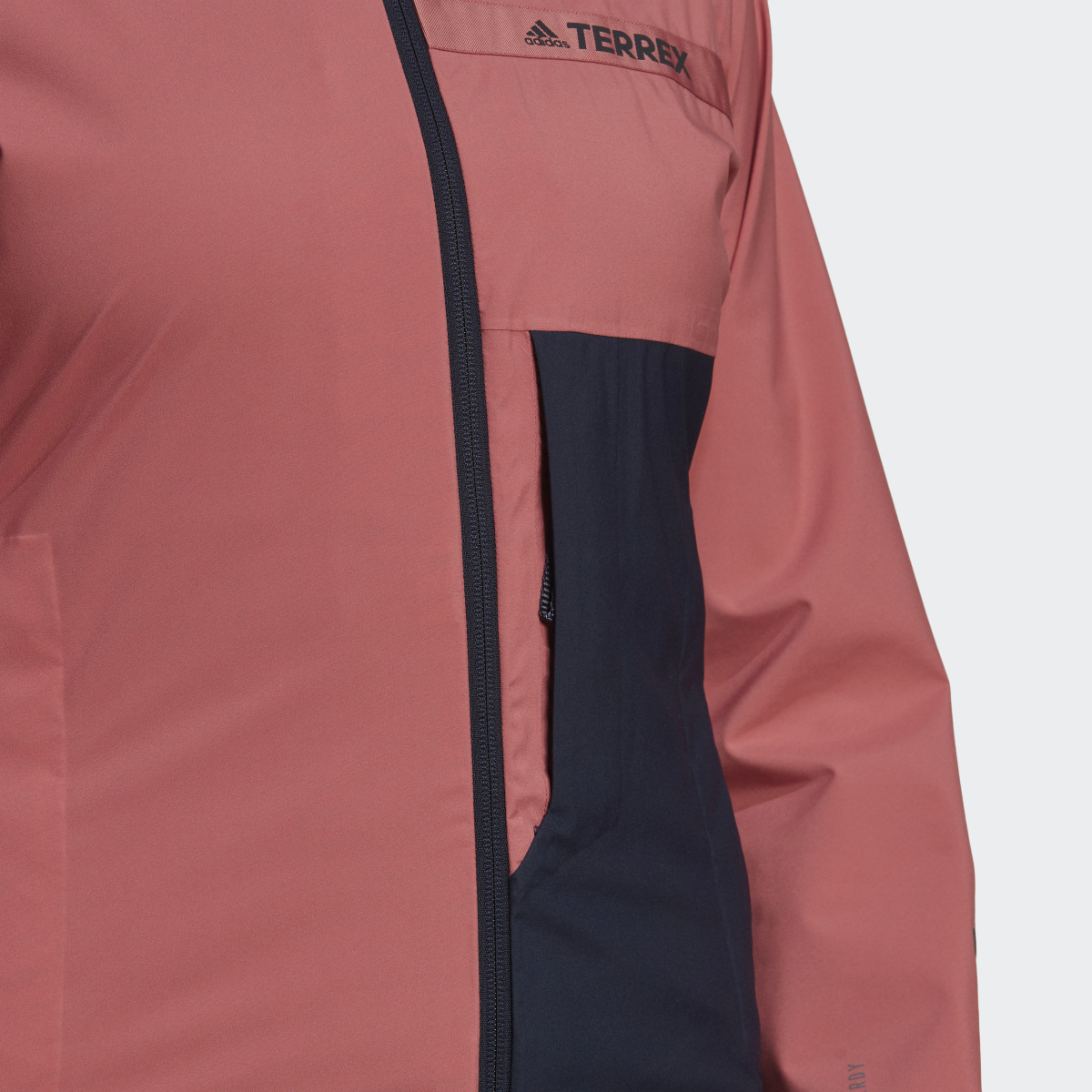 Adidas Chaqueta impermeable Terrex Multi RAIN.RDY 2.5-Layer. 11