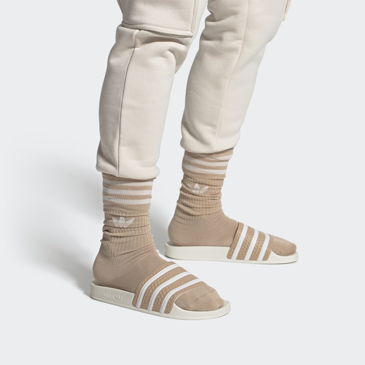 Adidas Chancla Adilette. 5