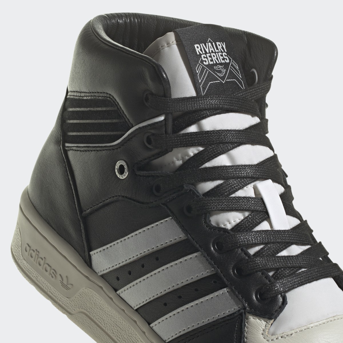 Adidas Rivalry High Consortium Schuh. 9