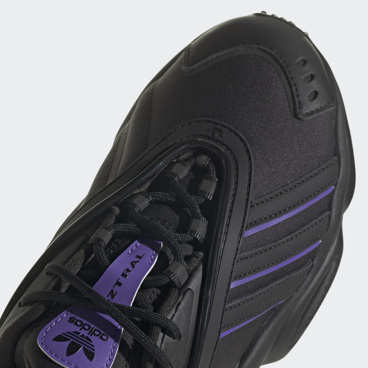 Adidas Oztral Schuh. 12