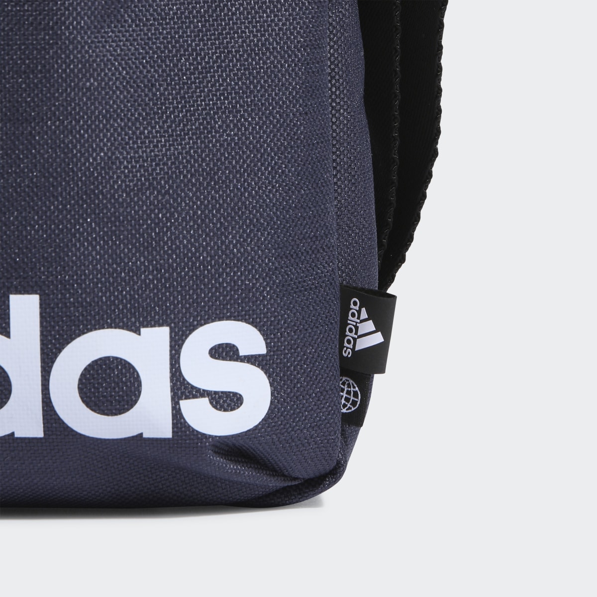 Adidas Bolsa Essentials. 7