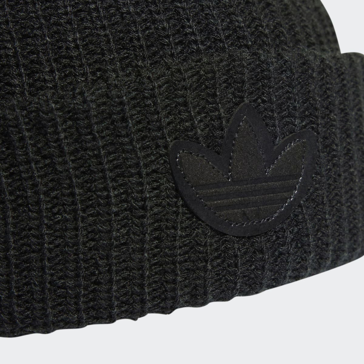 Adidas Adicolor Contempo Short Beanie. 4