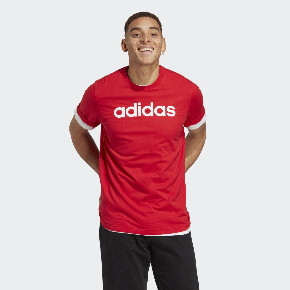 Adidas T-shirt avec logo brodé linéaire en jersey Essentials. 4