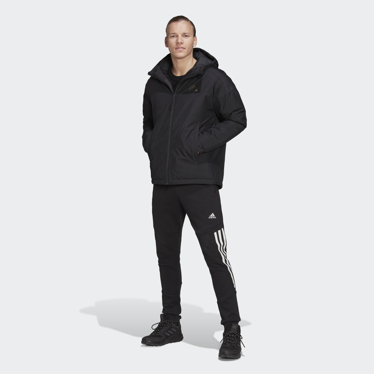 Adidas Traveer Insulated Jacket. 7