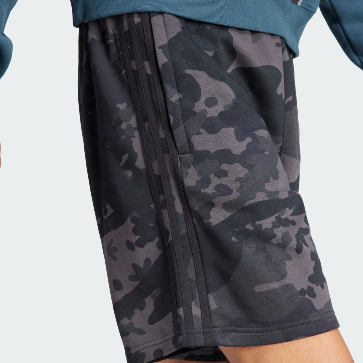 Adidas Camo Shorts. 6