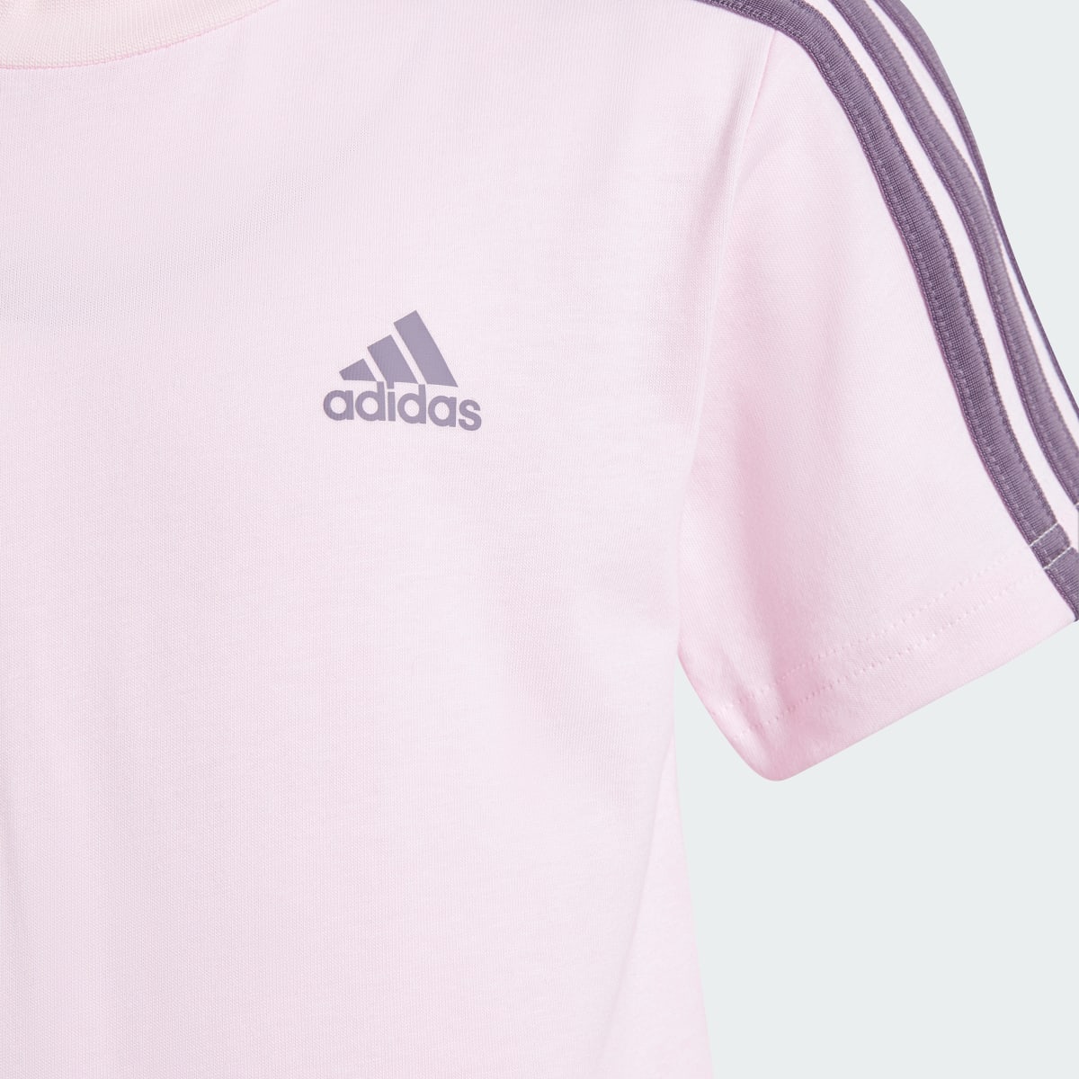 Adidas Conjunto de Playera y Shorts Essentials 3-Stripes. 6