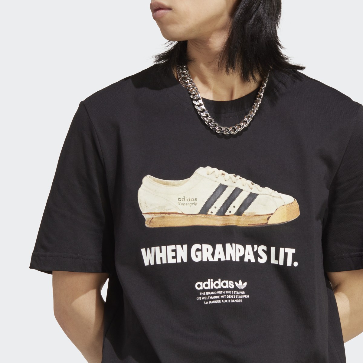 Adidas Graphics New Age T-Shirt. 6