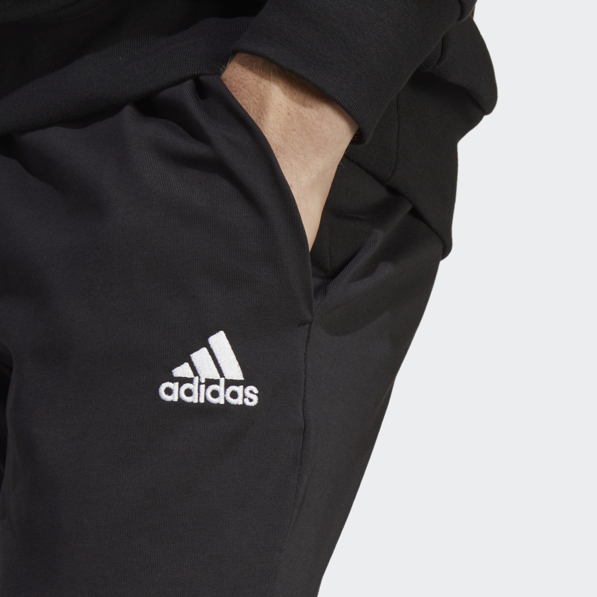 Adidas Essentials Single Jersey Tapered Open Hem Hose. 6