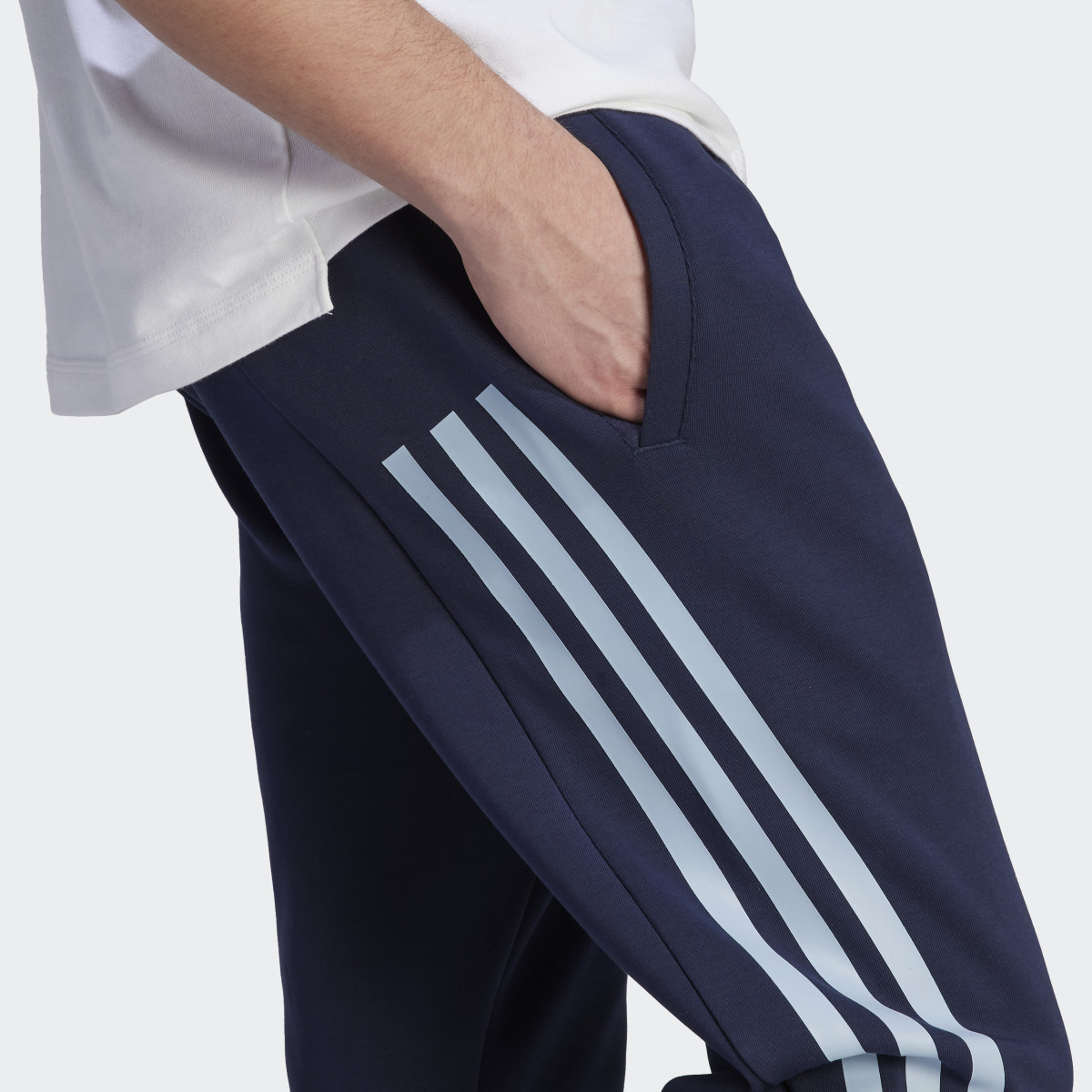 Adidas Future Icons 3-Stripes Pants. 6