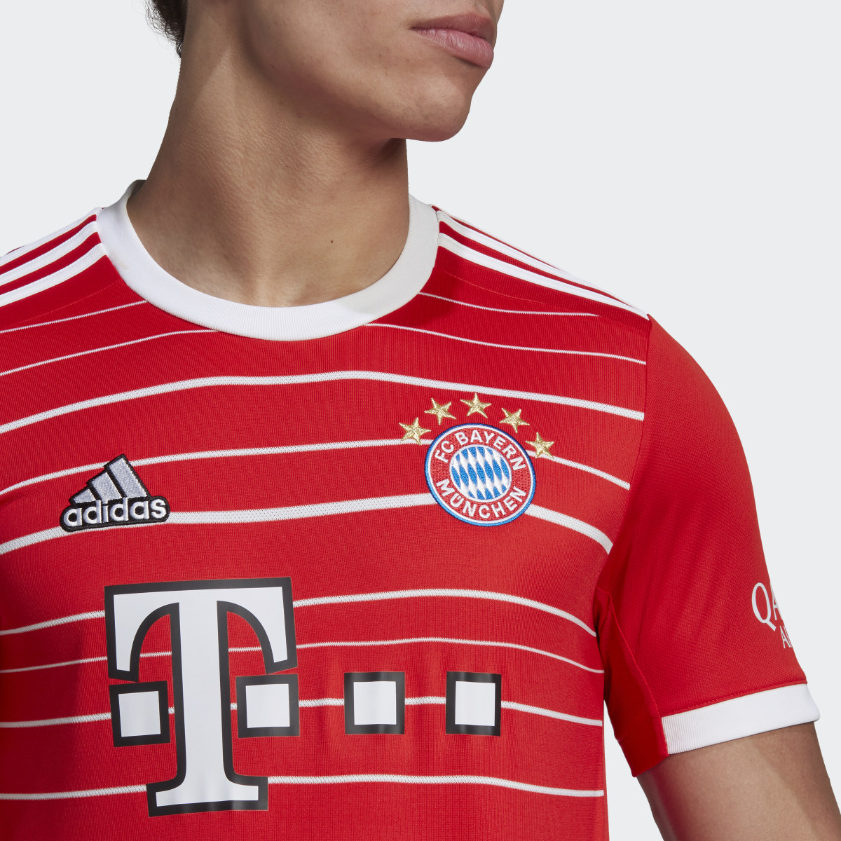 Adidas Camisola Principal 22/23 do FC Bayern München. 7