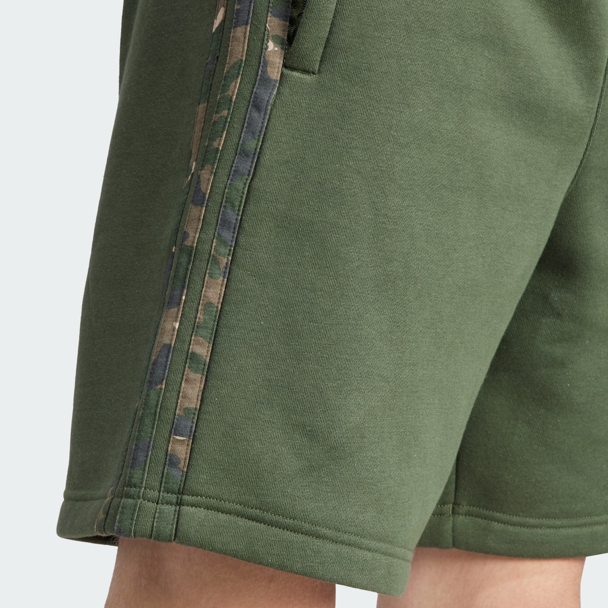 Adidas Shorts Estampados Camo Stripe. 6