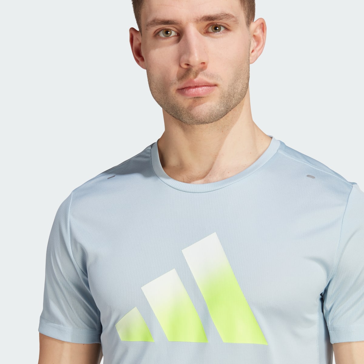 Adidas Playera Run Icons 3 Franjas Logo. 6