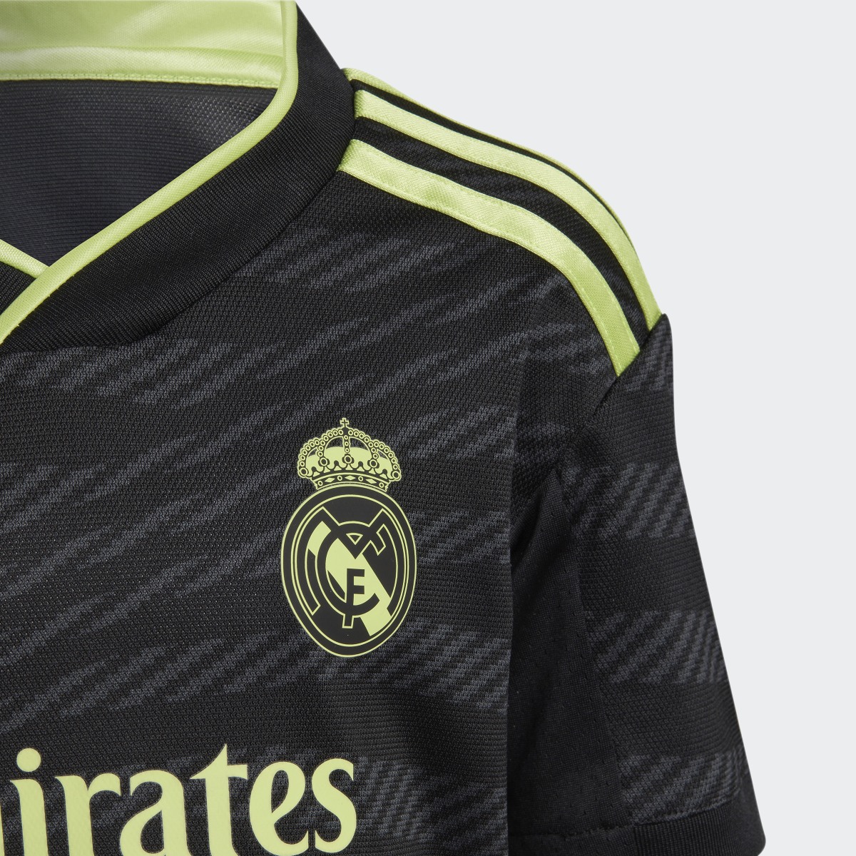 Adidas Miniconjunto tercera equipación Real Madrid 22/23. 7