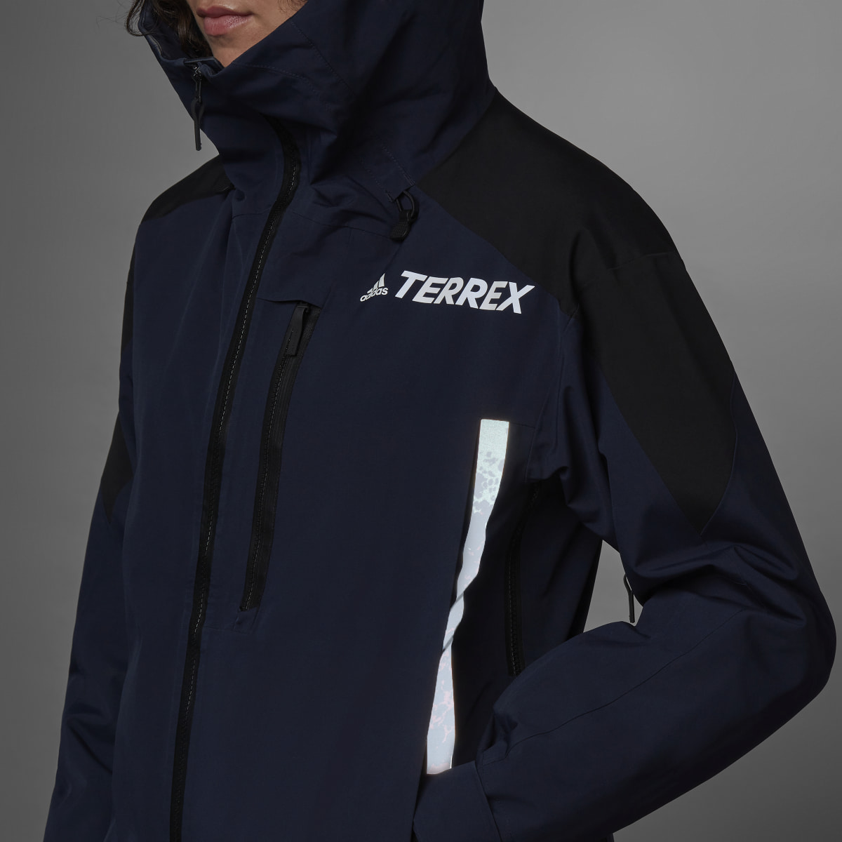 Adidas Terrex MYSHELTER Snow 2-Layer Insulated Jacket. 12