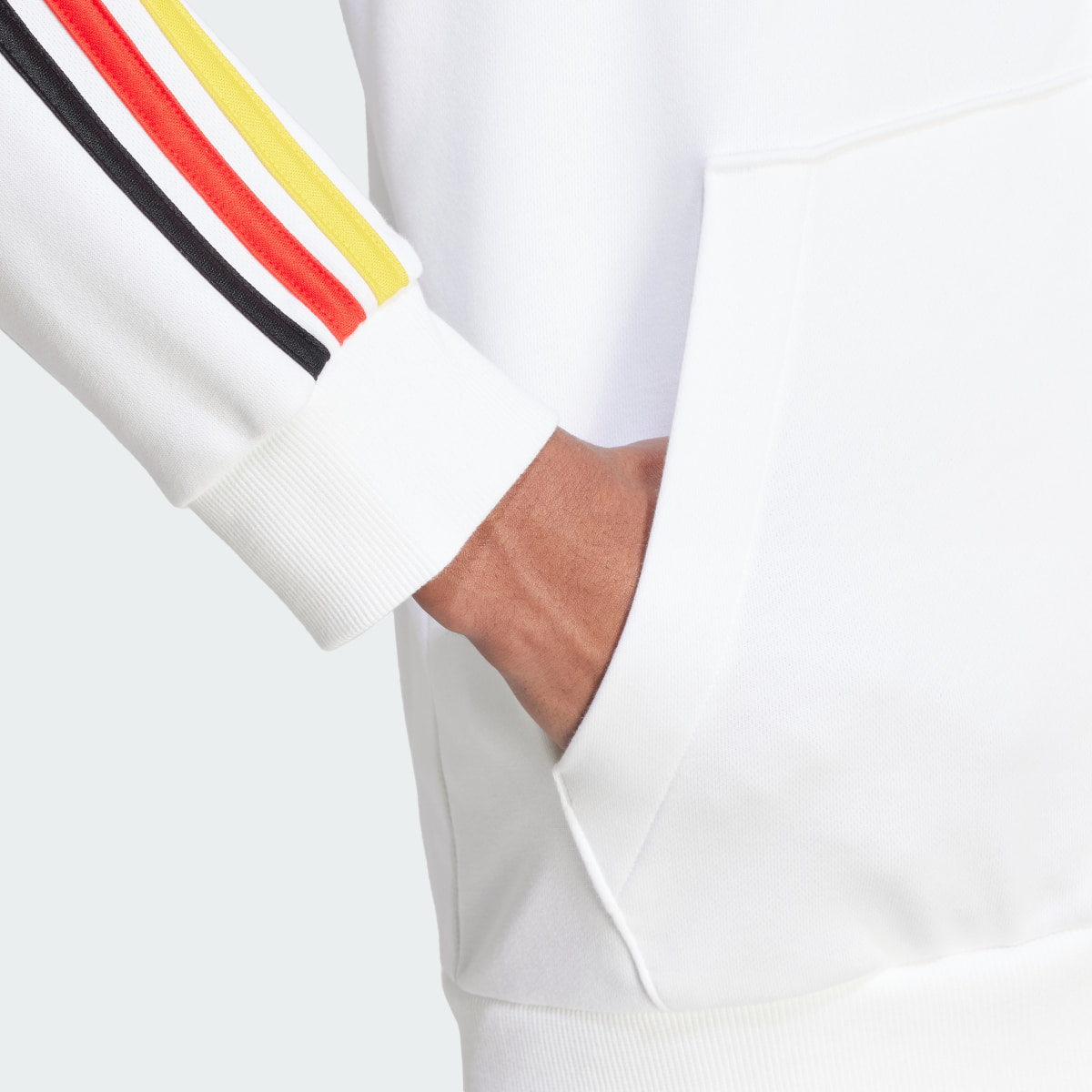 Adidas Veste à capuche entièrement zippée Allemagne DNA. 7