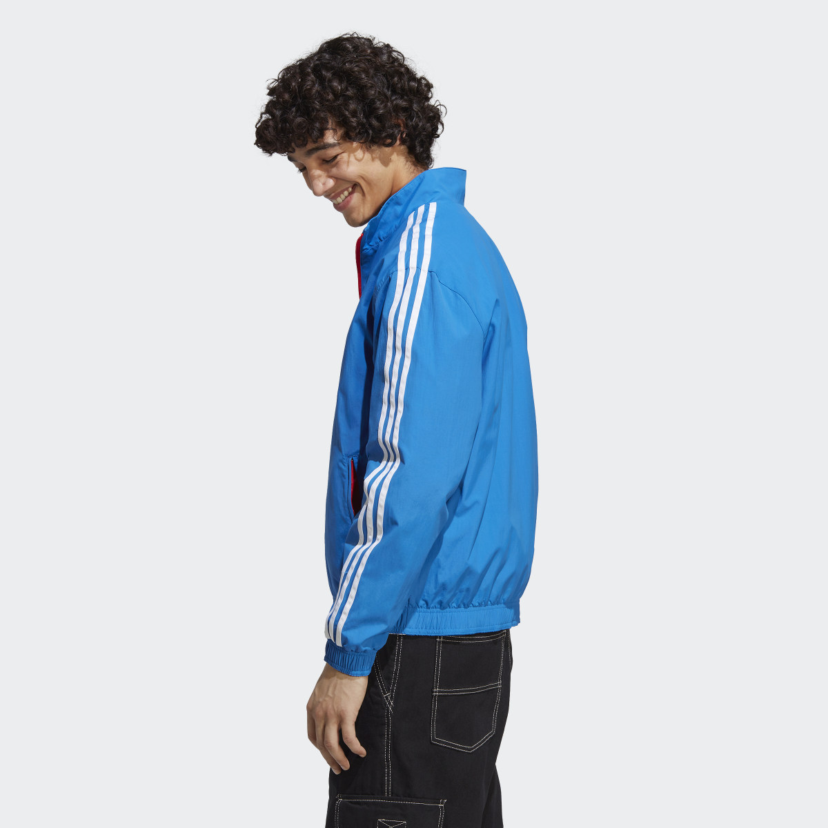 Adidas FC Bayern Anthem Jacket. 5