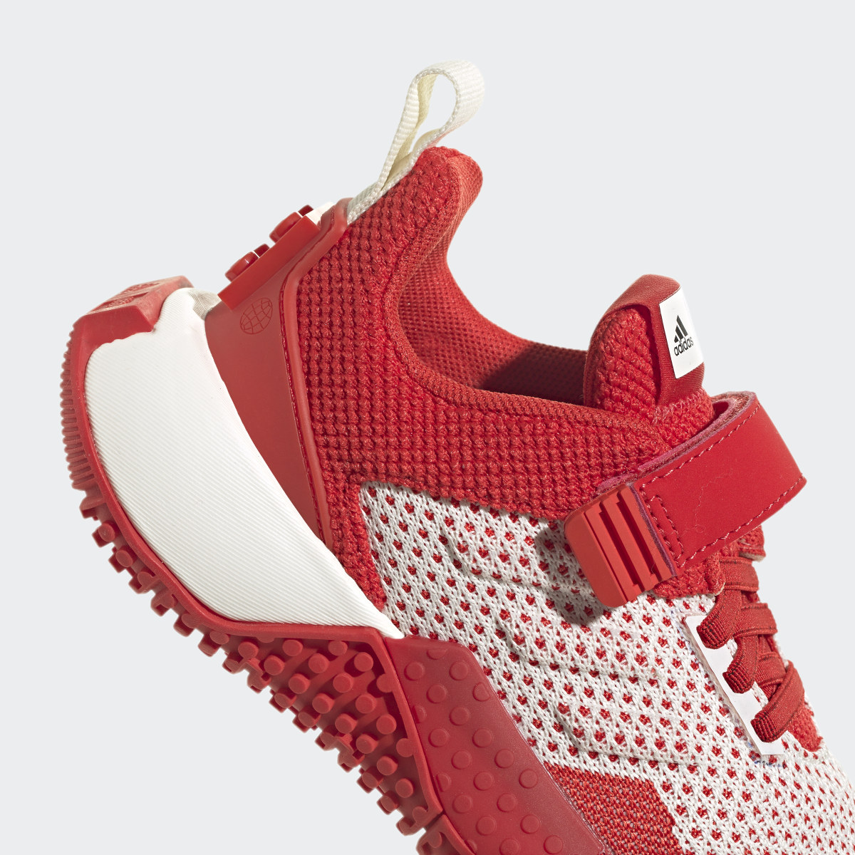 Adidas x LEGO Sport Pro Laufschuh. 9