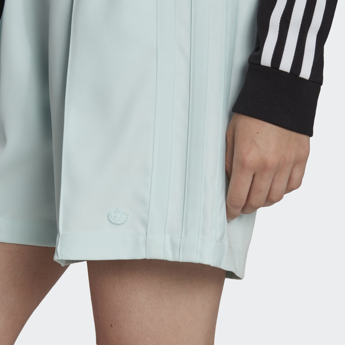 Adidas adicolor Contempo Tailored Shorts – Genderneutral. 5