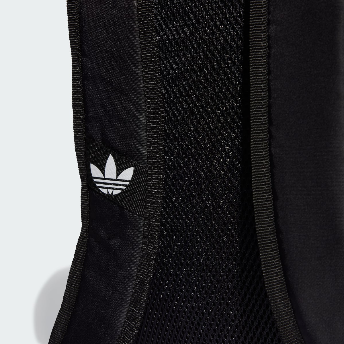 Adidas Adicolor Archive Backpack. 7