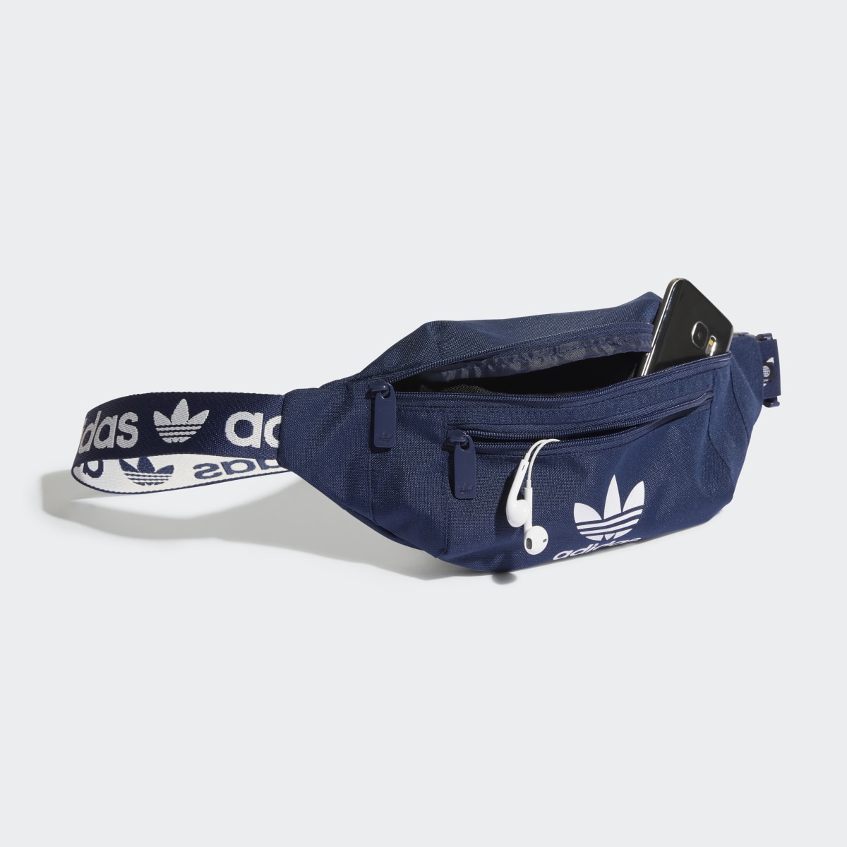 Adidas adicolor Classic Bauchtasche. 5