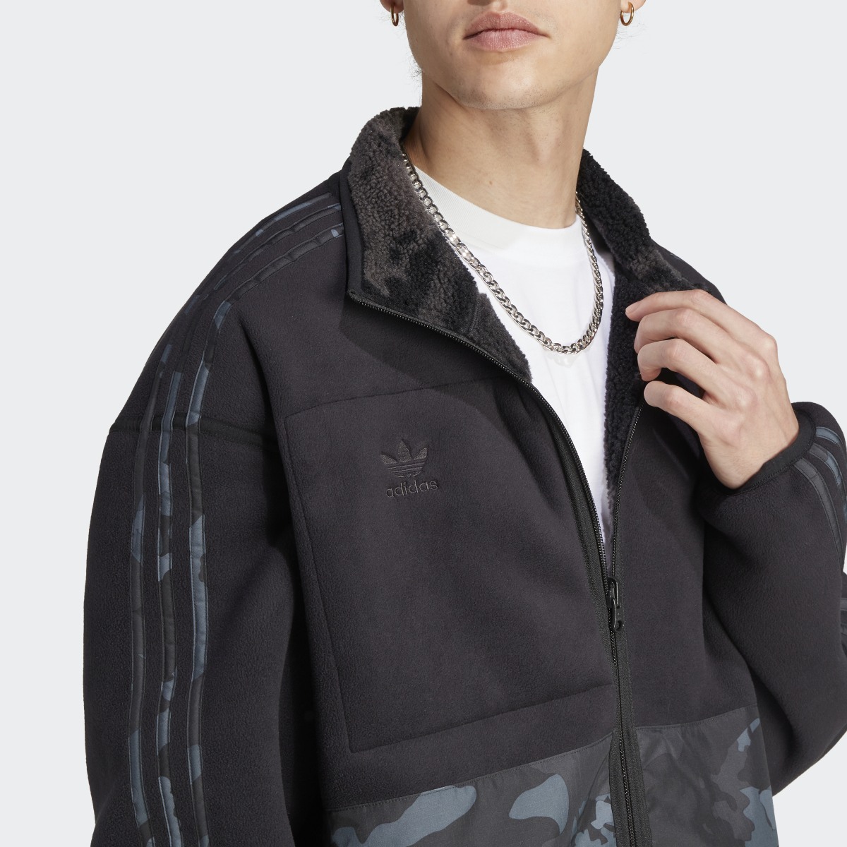 Adidas Graphics Camo Reversible Fleece Jacket. 7