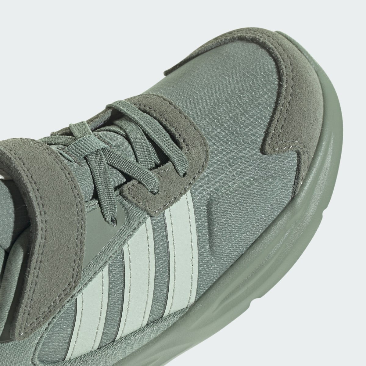 Adidas Chaussure OZELLE Enfants. 9