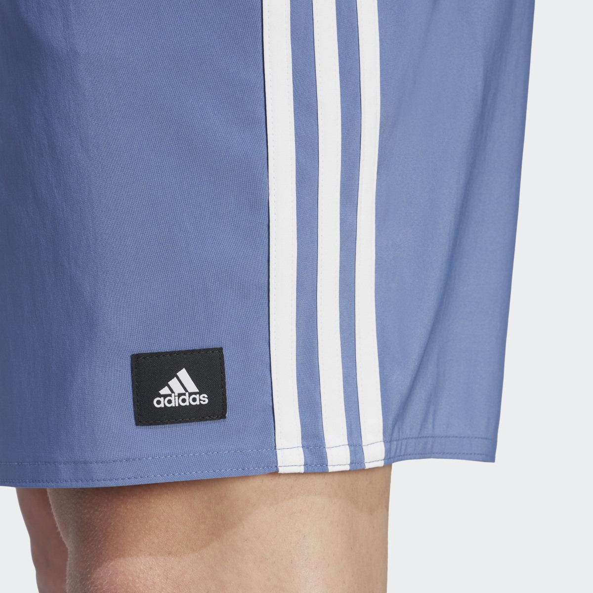 Adidas 3-Streifen CLX Badeshorts. 5