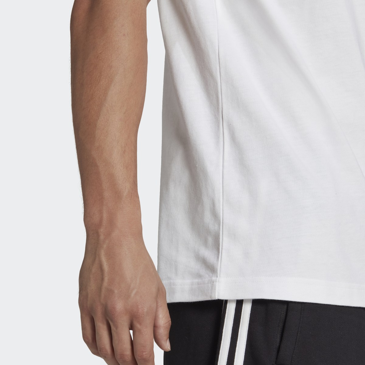 Adidas ADICOLOR CLASSICS TREFOIL T-Shirt. 7