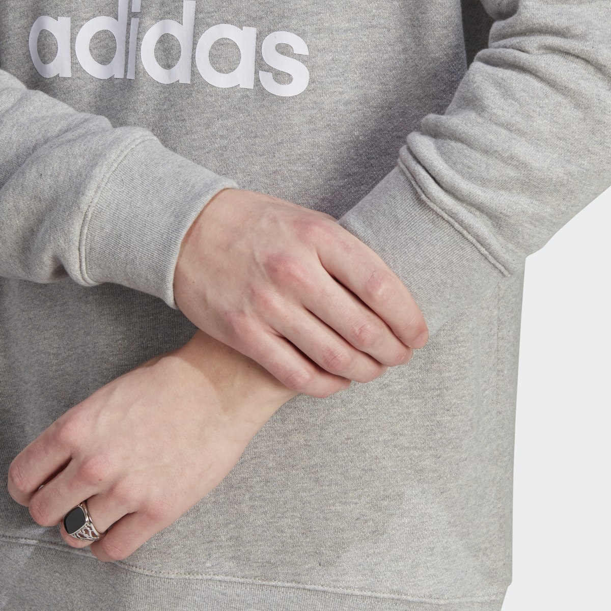 Adidas Sweat-shirt ras-du-cou à logo Trèfle Adicolor Classics. 7