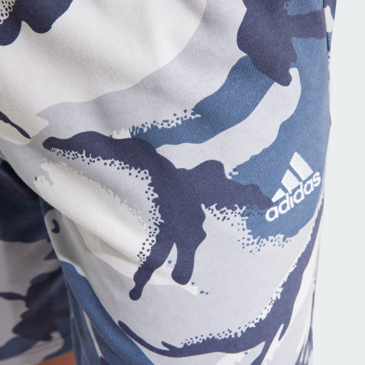 Adidas Shorts Seasonal Essentials Camouflage. 6